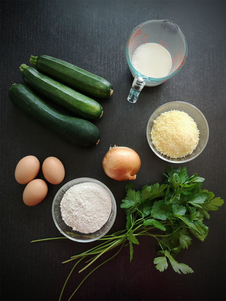 Ingrédients pour la recette du gâteau aux courgettes