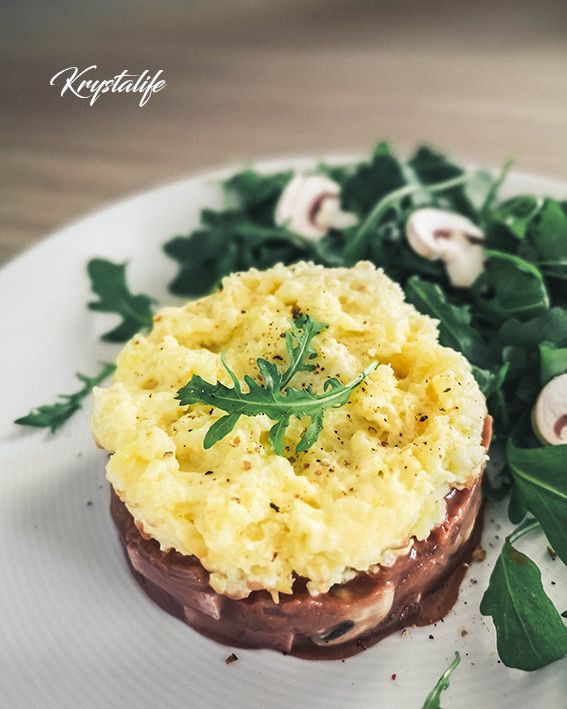 Vegan shepherd's pie with wine sauce flavour, Tofu & Mushrooms Wrapped in Wine Sauce and Arugula