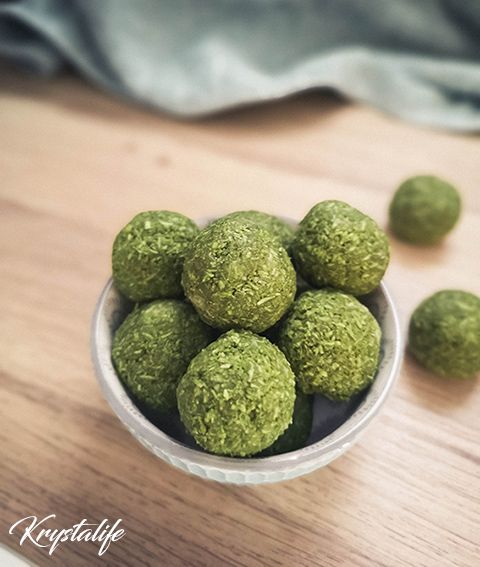 Coconut & matcha energy bites