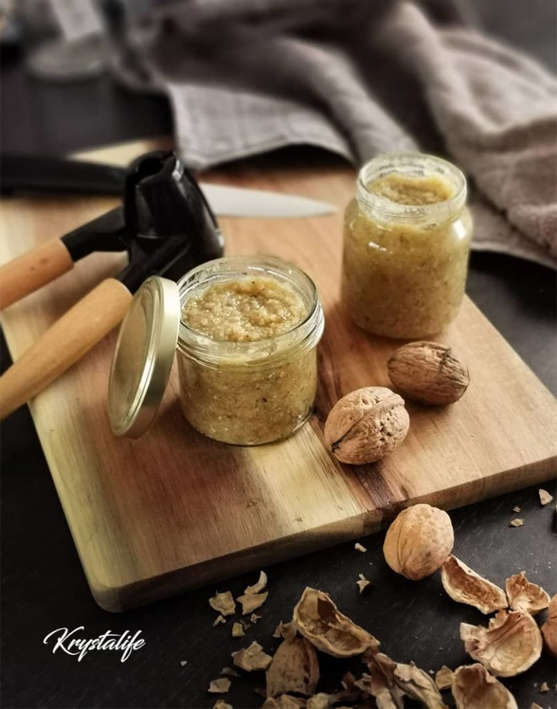 Pesto aux noix de Grenoble et parmesan